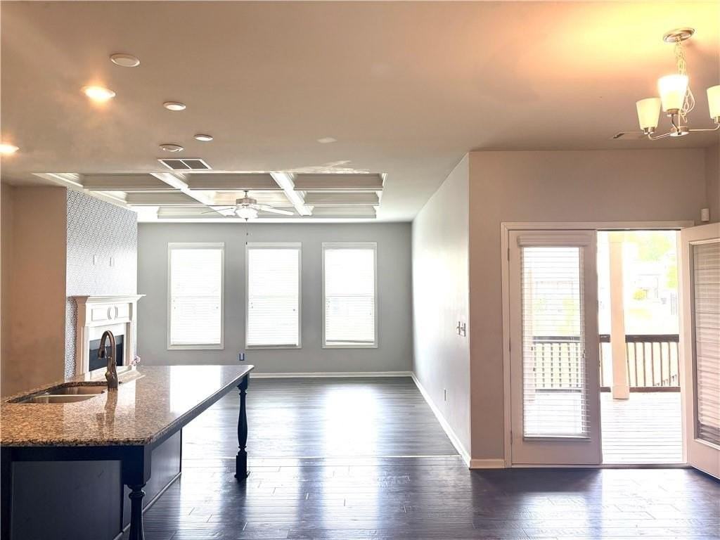 2418 Ivy Meadow Ln - Photo 7 of 16