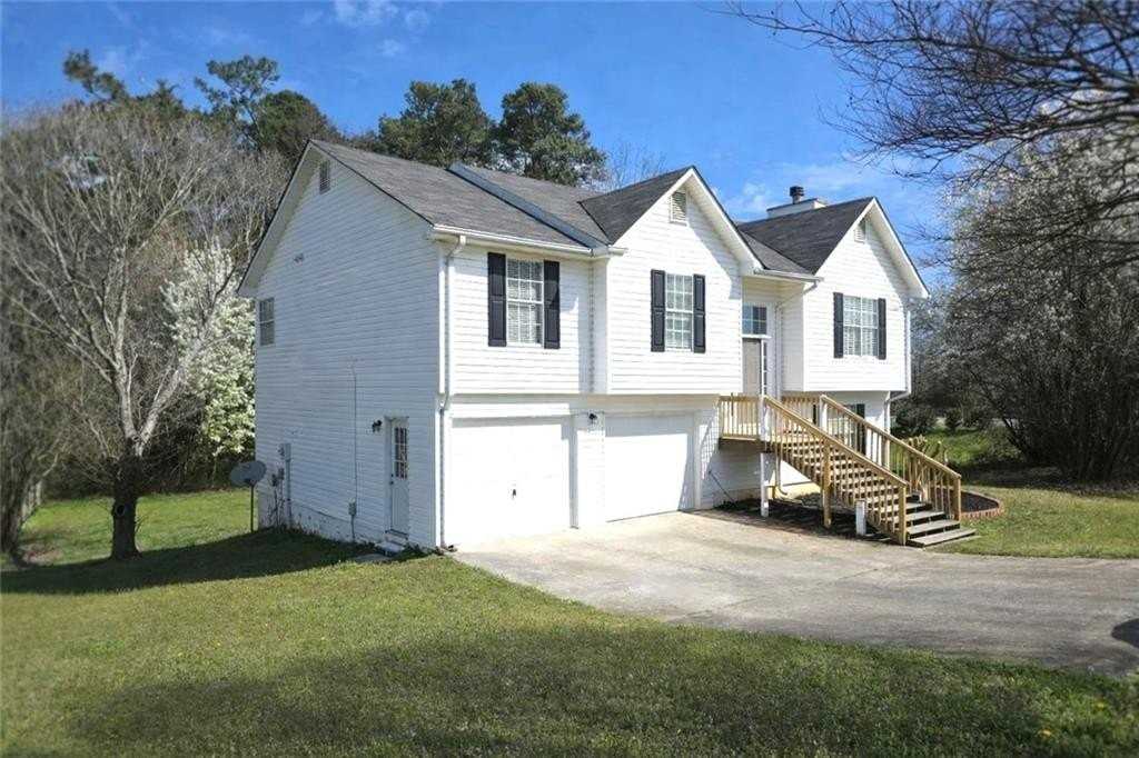 1521 Wynfield Dr - Photo 2 of 21
