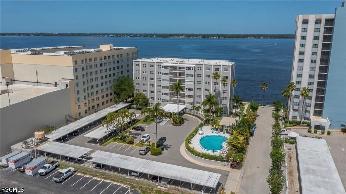 1900 Clifford St #506 - Photo 3 of 49