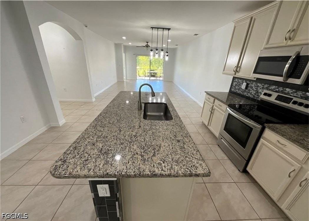 4369 Dutchess Park Rd - Photo 5 of 14