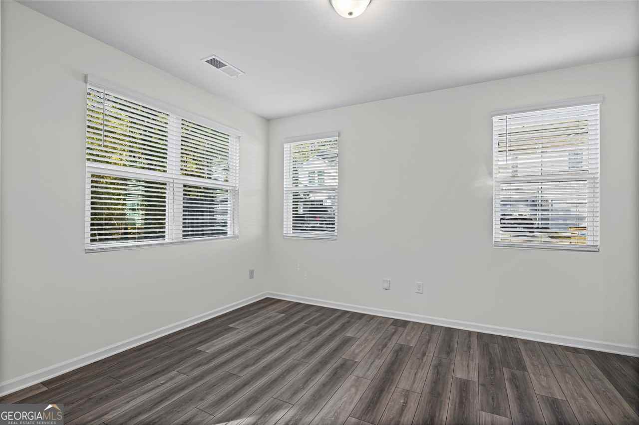 431 Union Station St - Photo 5 of 33