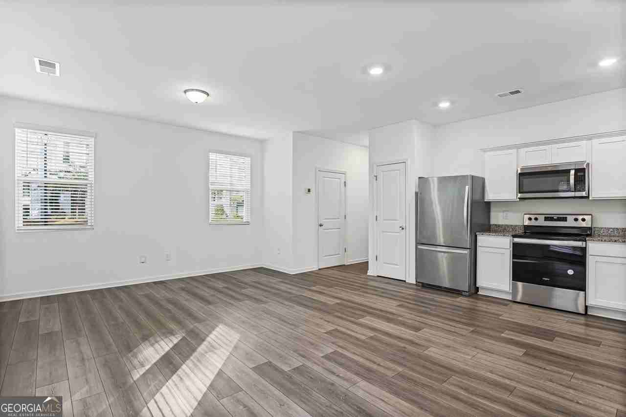 431 Union Station St - Photo 6 of 33