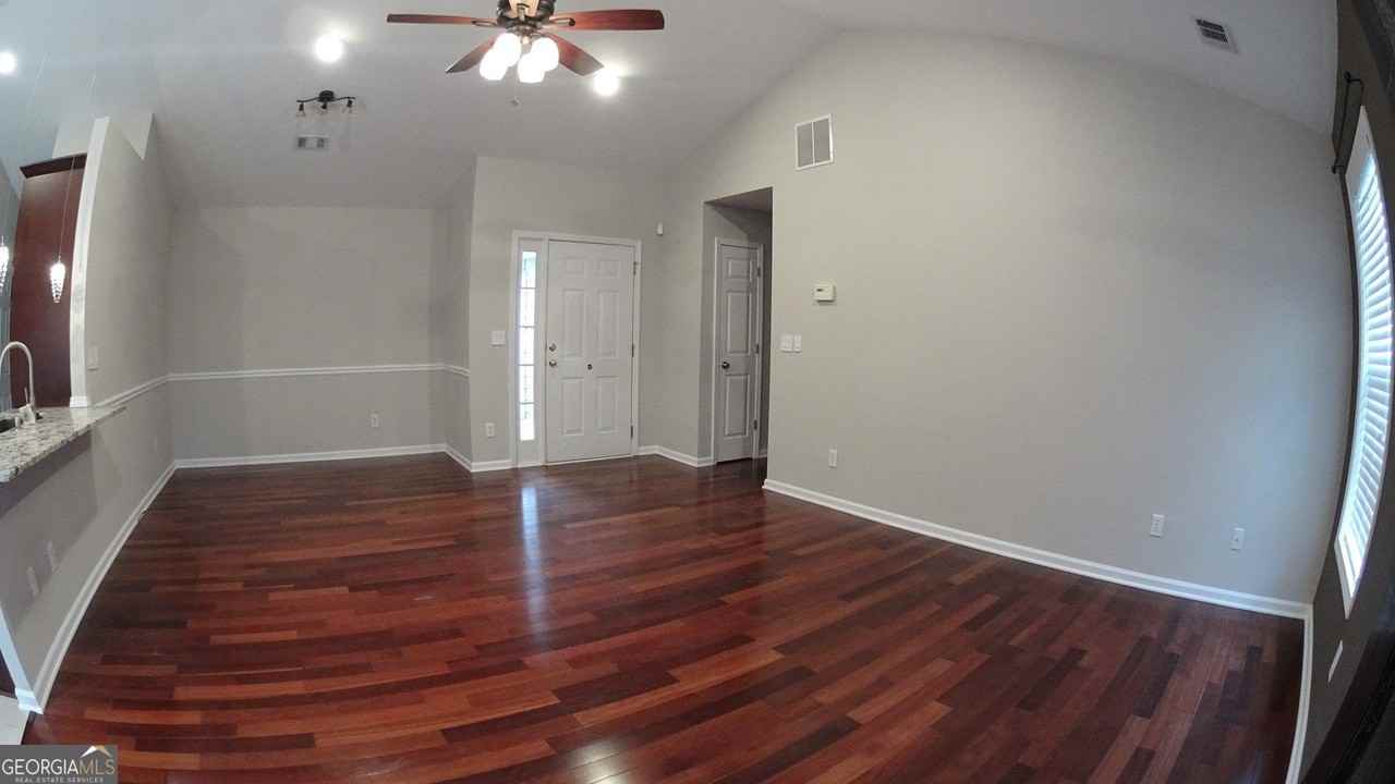 865 Riverside Walk Xing - Photo 4 of 19