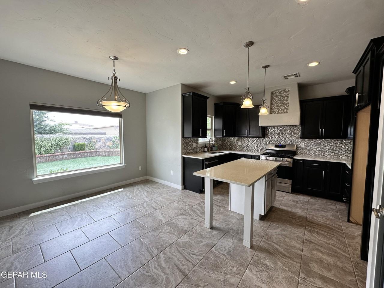 13108 Round Rdg - Photo 6 of 27