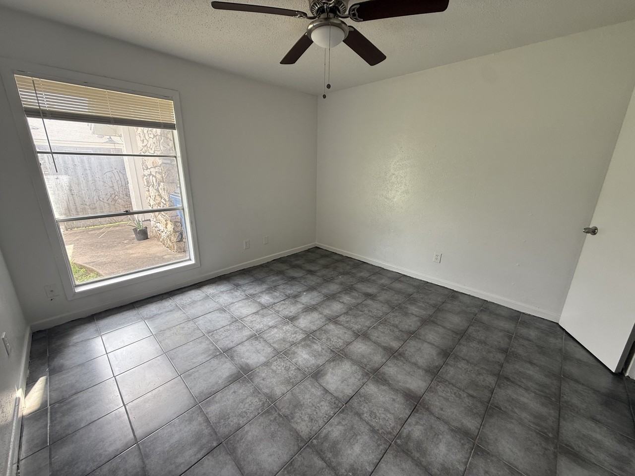 3026 Lourdes St #3026 - Photo 6 of 7