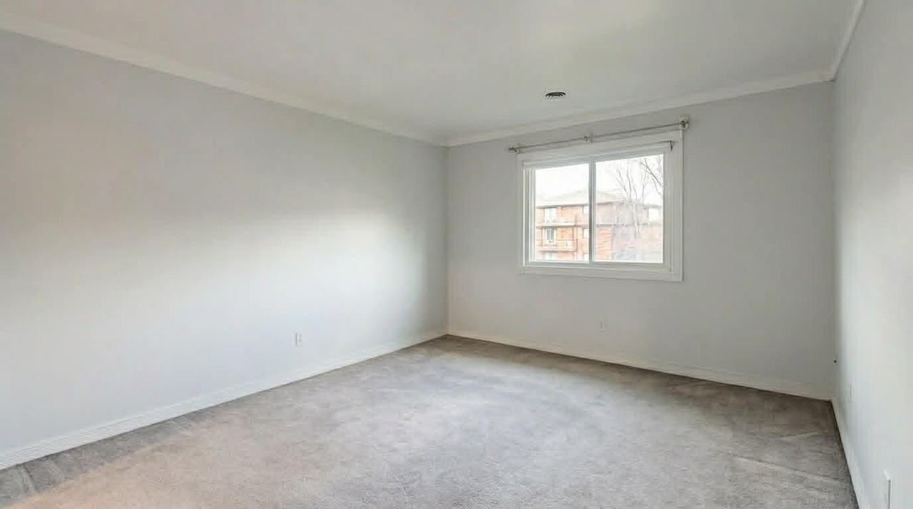 2003 45th St #207 - Photo 3 of 13