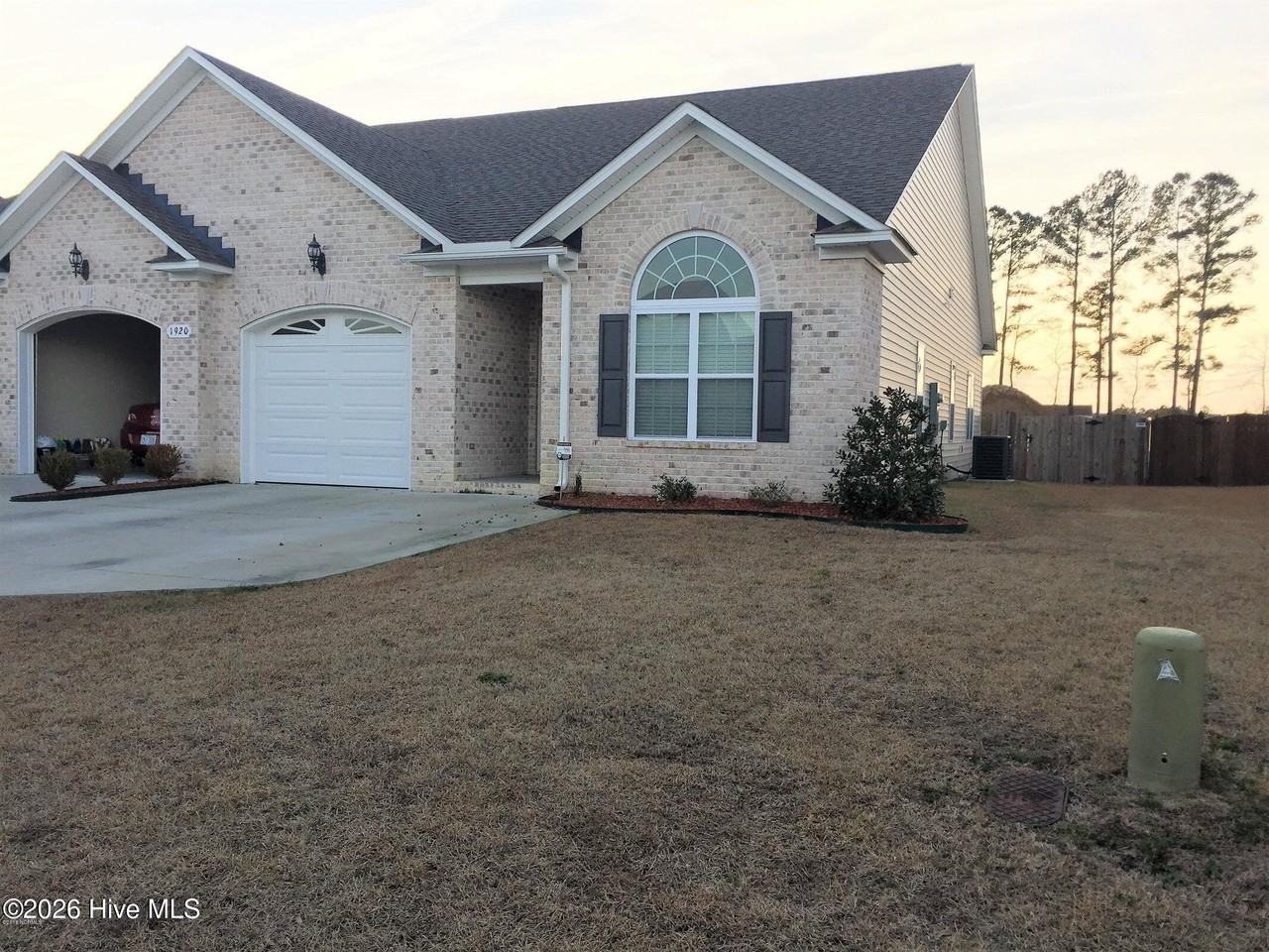 1920 Leighton Dr #B - Photo 3 of 28