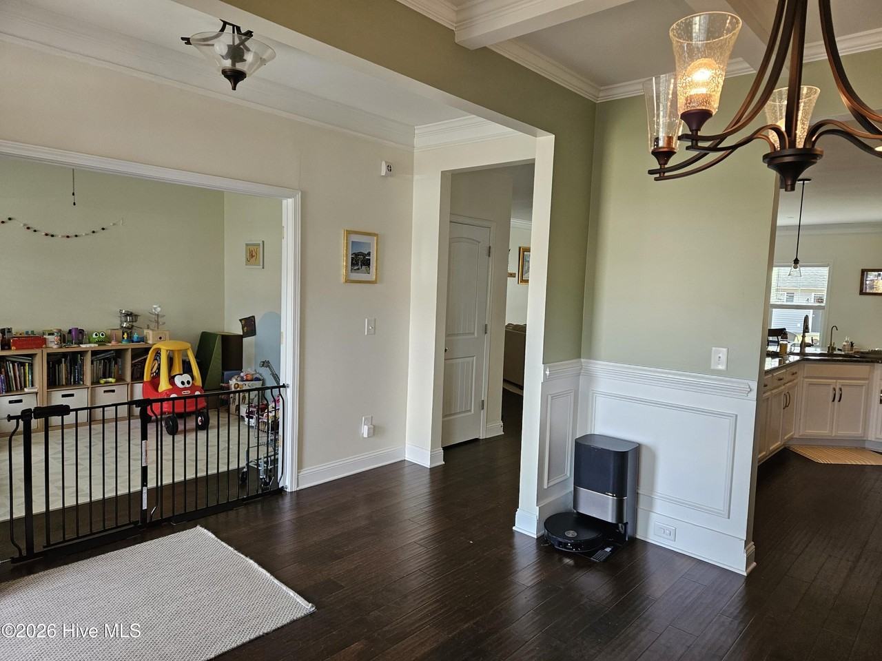 538 Saratoga Rd - Photo 6 of 37