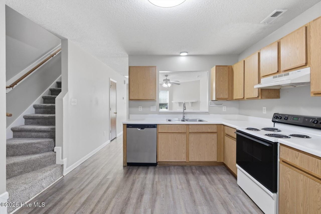 1063 W Pueblo Dr - Photo 6 of 16