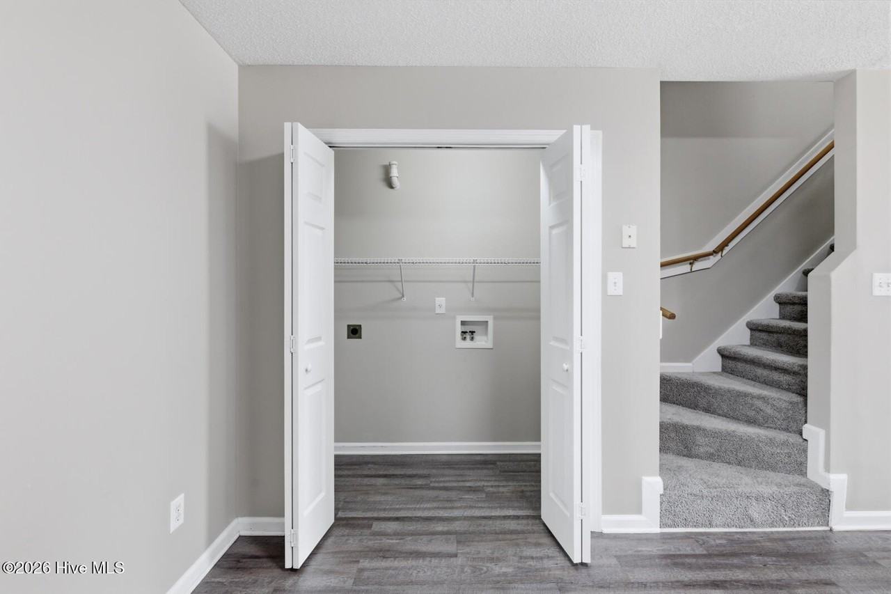 1063 W Pueblo Dr - Photo 7 of 16