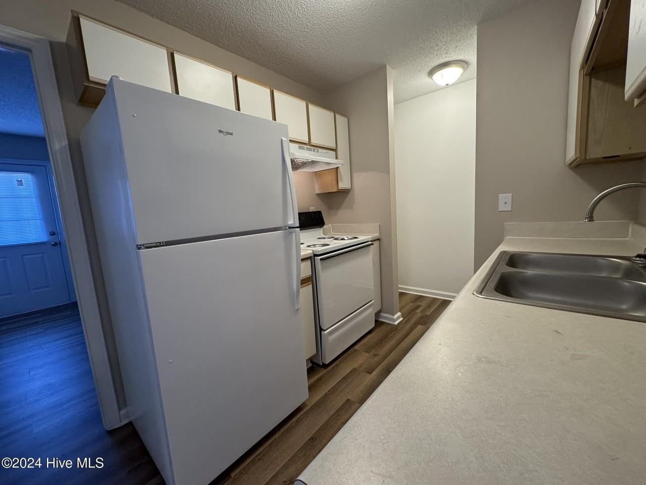 2375 Hurt Dr - Photo 6 of 14