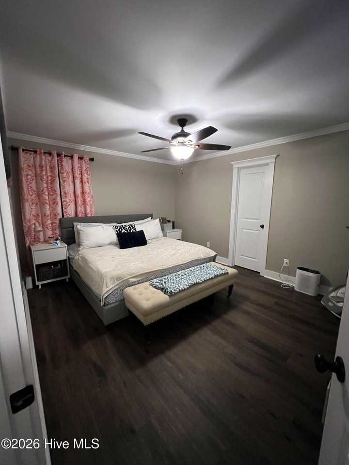 16 White Oak St - Photo 6 of 11