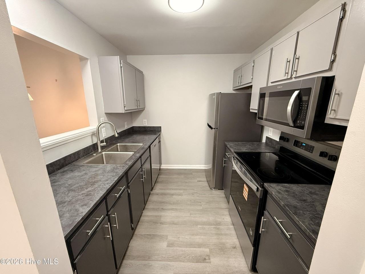 2604 Boone Ct #A - Photo 3 of 10
