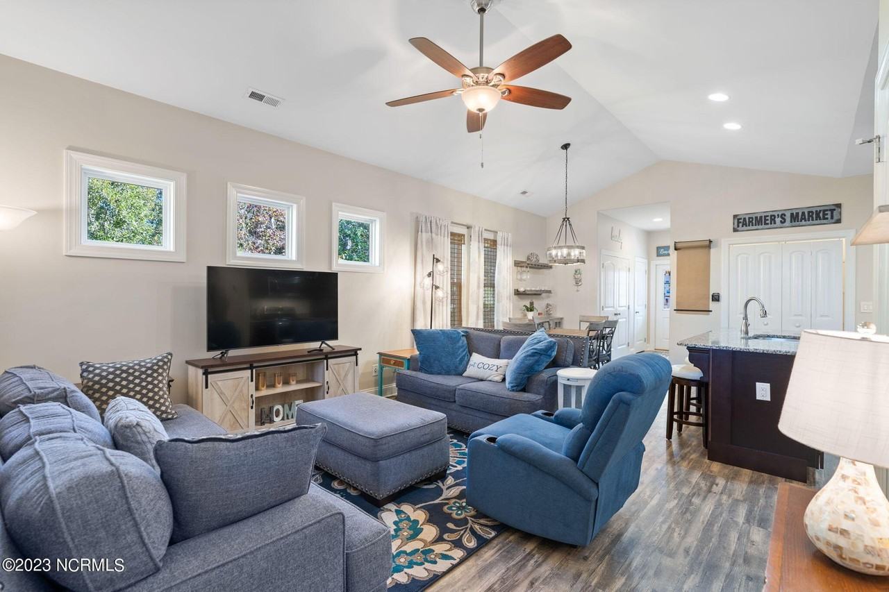 130 Nw 23rd St - Photo 5 of 31