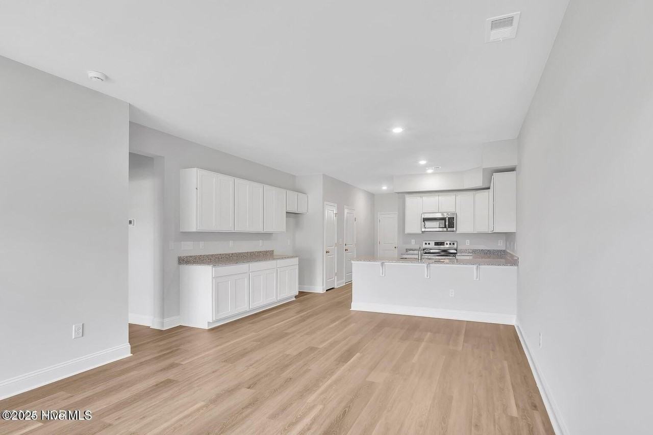 241 Arnette Dr #A - Photo 7 of 15