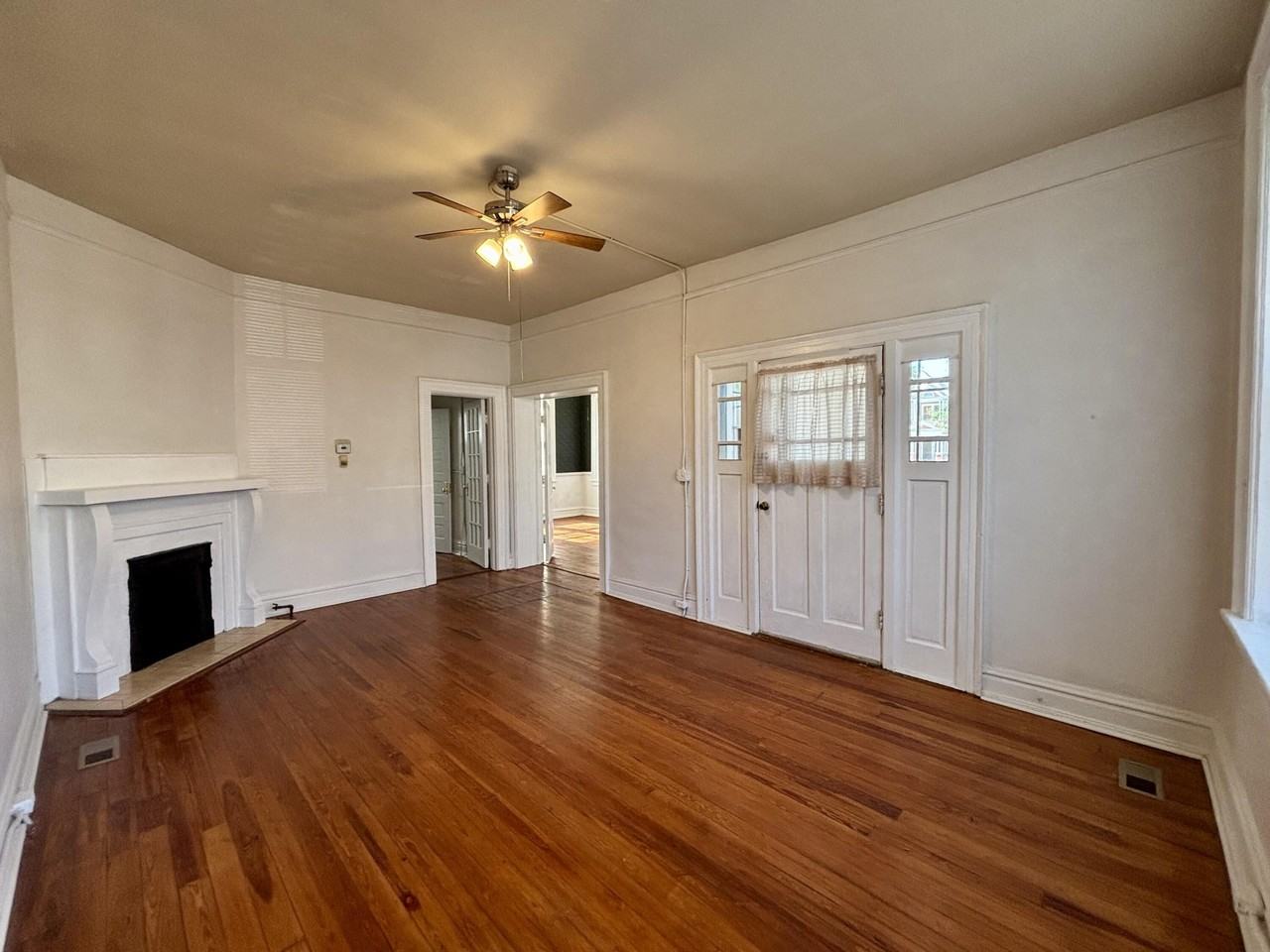 320 3rd St - Photo 3 of 14