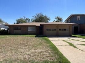 5413 32nd St - Photo 1 of 1