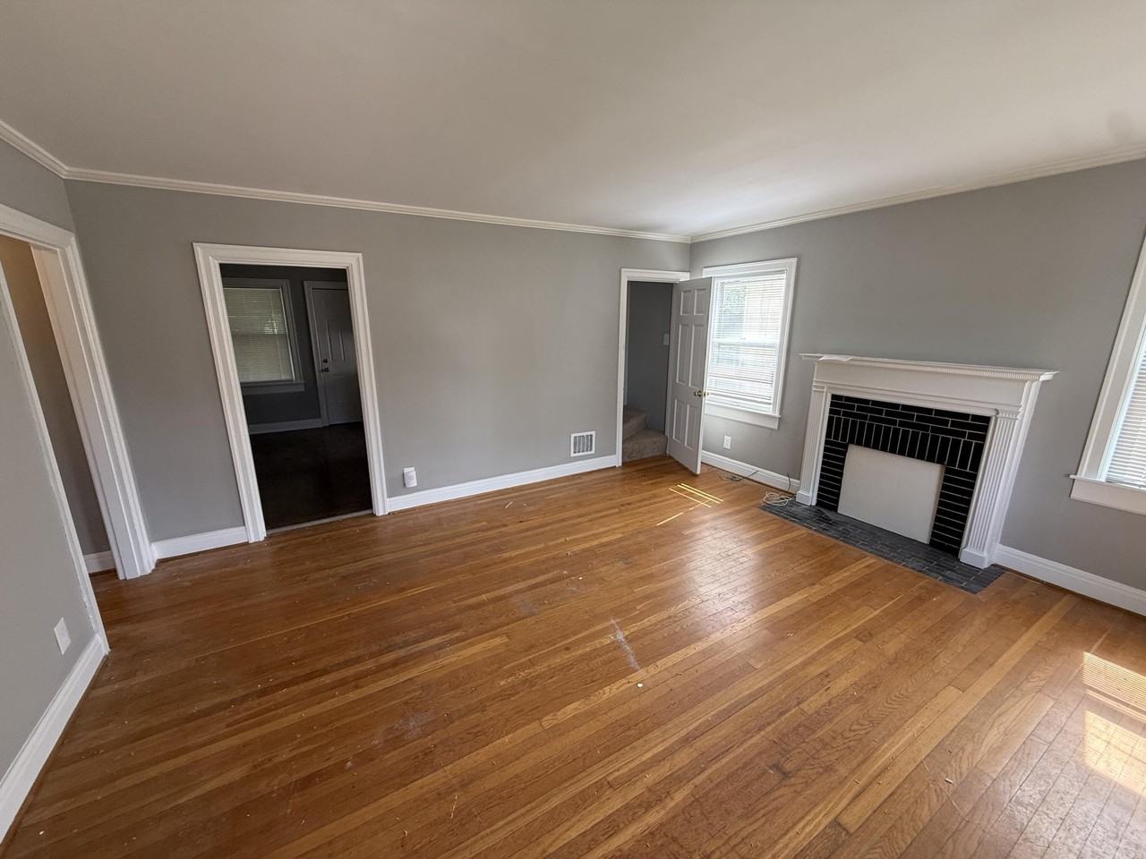 1107 Highland Park Dr - Photo 2 of 14