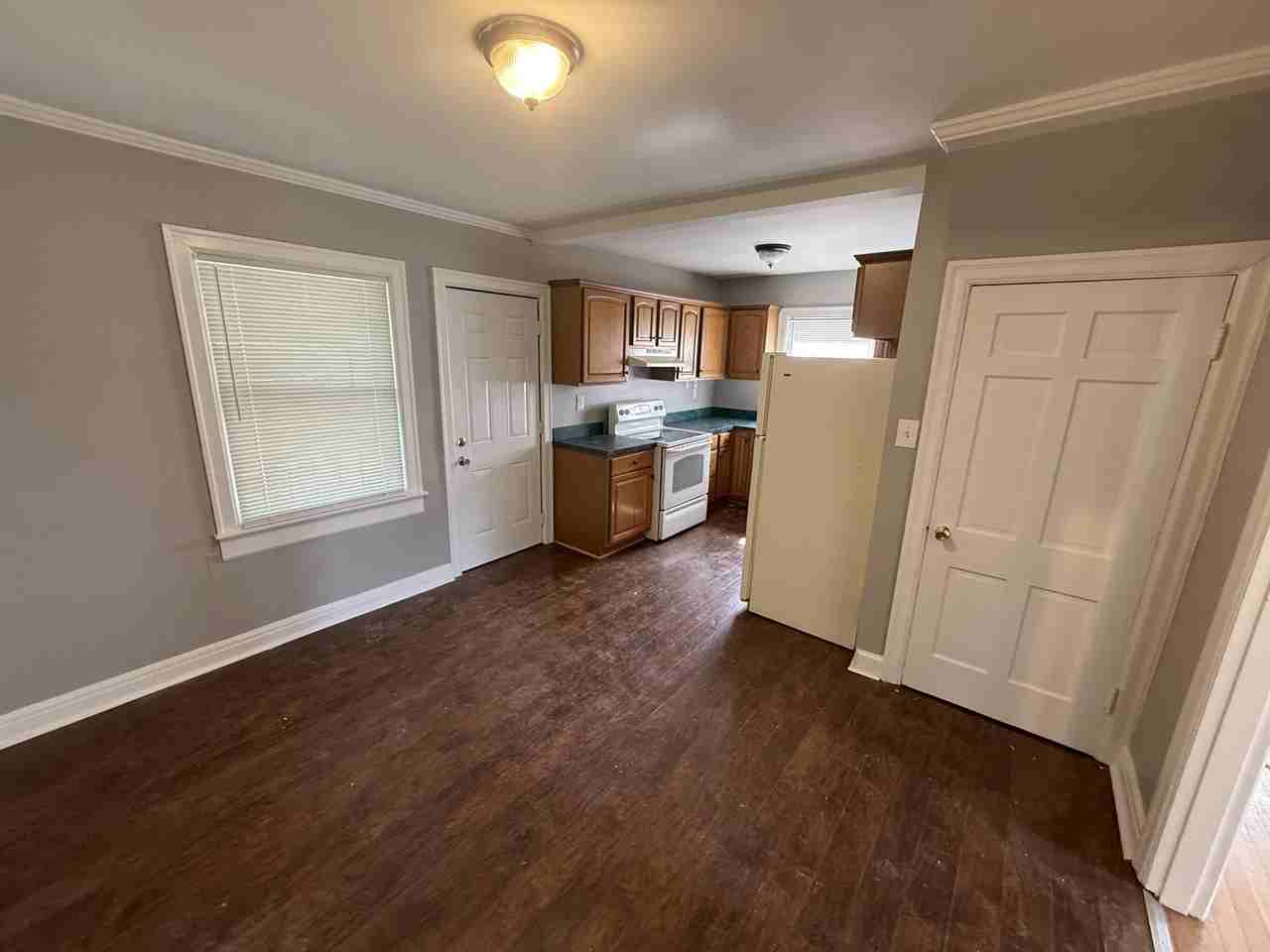 1107 Highland Park Dr - Photo 4 of 14