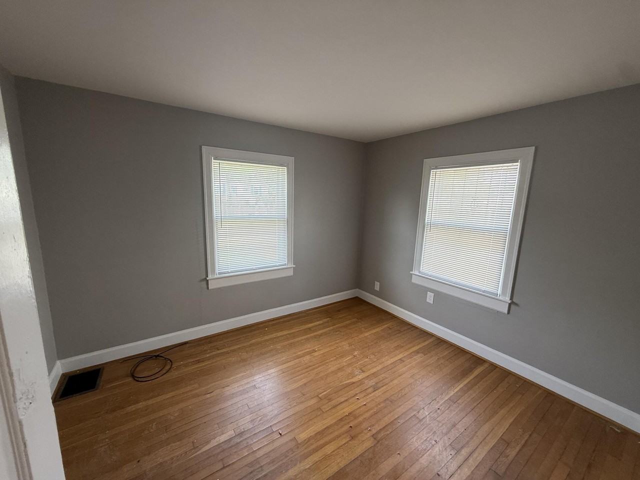 1107 Highland Park Dr - Photo 7 of 14