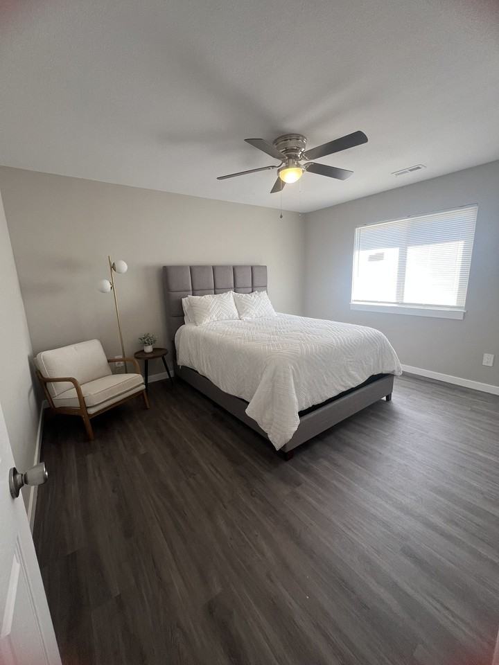 424 E Wood St #1 - Photo 2 of 8