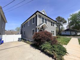 featured image of 4 Wilcox Ave #B