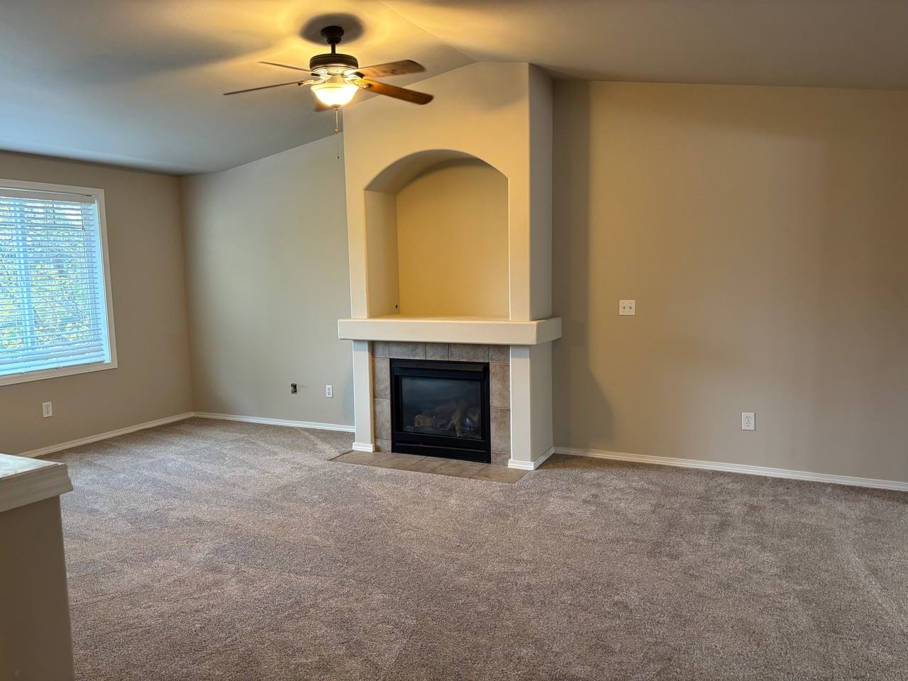 2811 162nd Street East - Photo 4 of 25