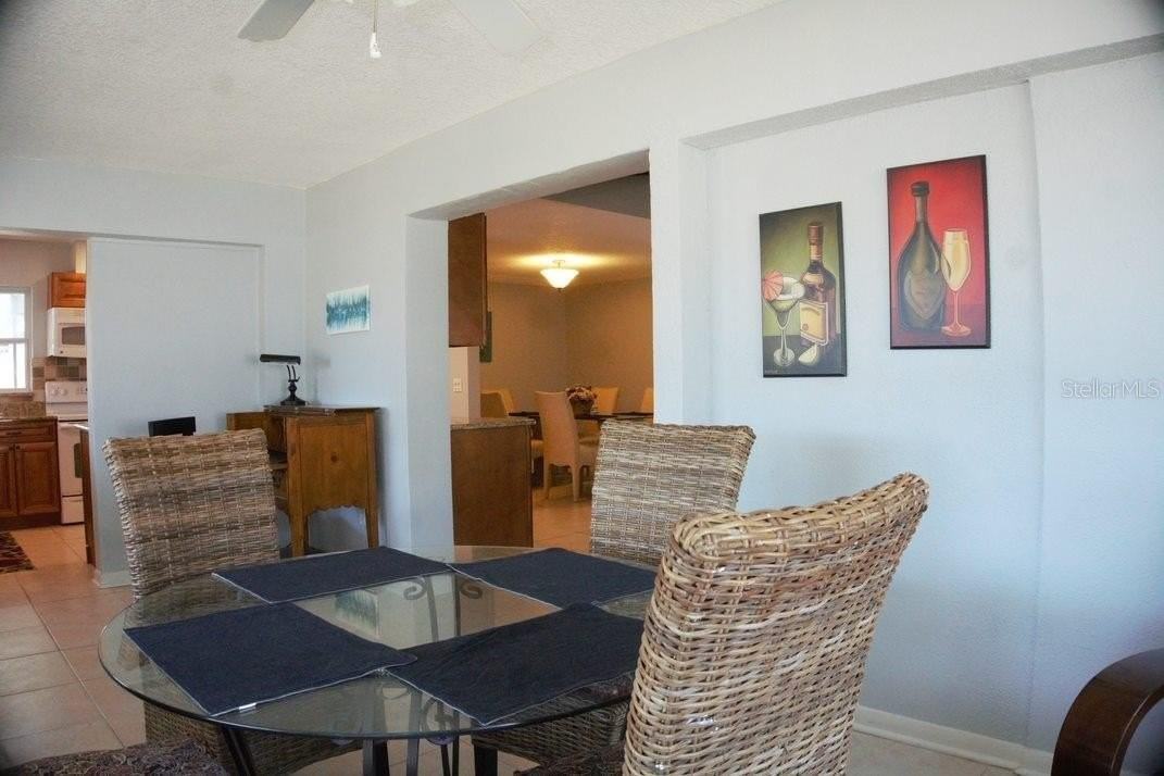 3139 Carlos Dr - Photo 2 of 10