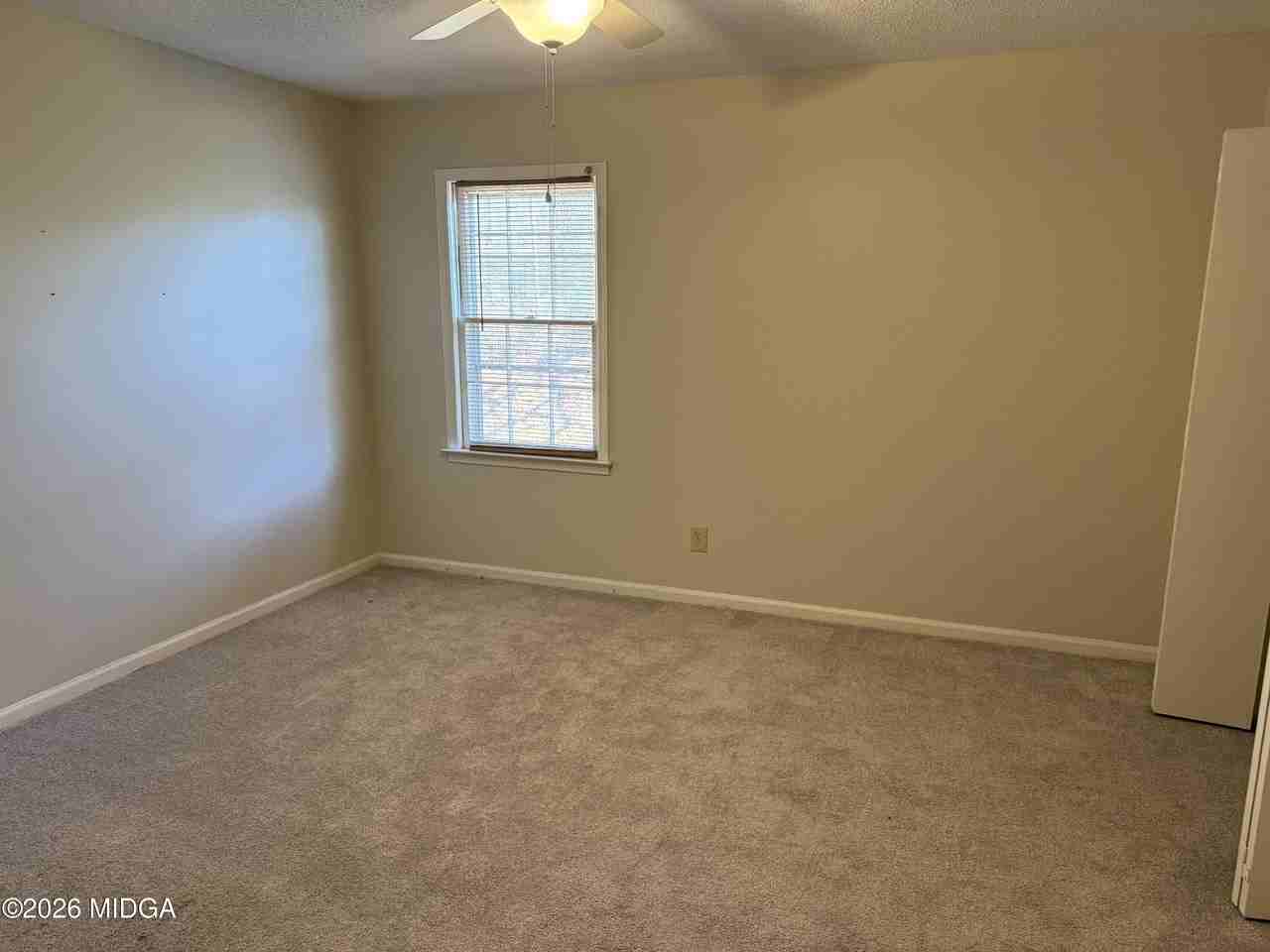 803 Captain Kell Dr - Photo 6 of 23