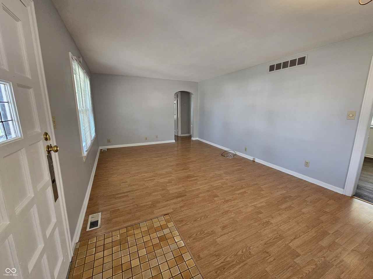 1803 Ellen Dr - Photo 4 of 15