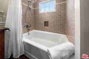 featured image of 5918 Canyon Cv