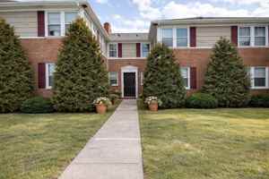 featured image of 14 Stevens St #5