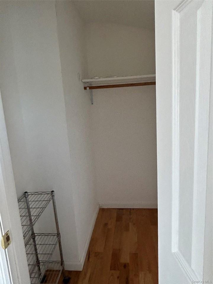 631 W Market St #2 - Photo 5 of 10