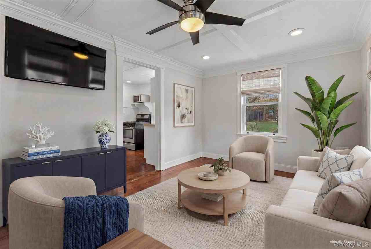 424 Main St - Photo 3 of 23