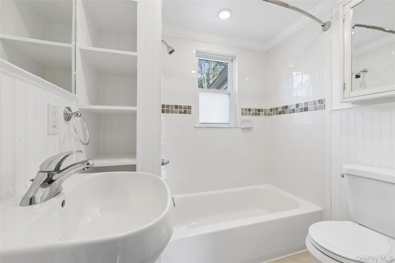 424 Main St - Photo 5 of 23