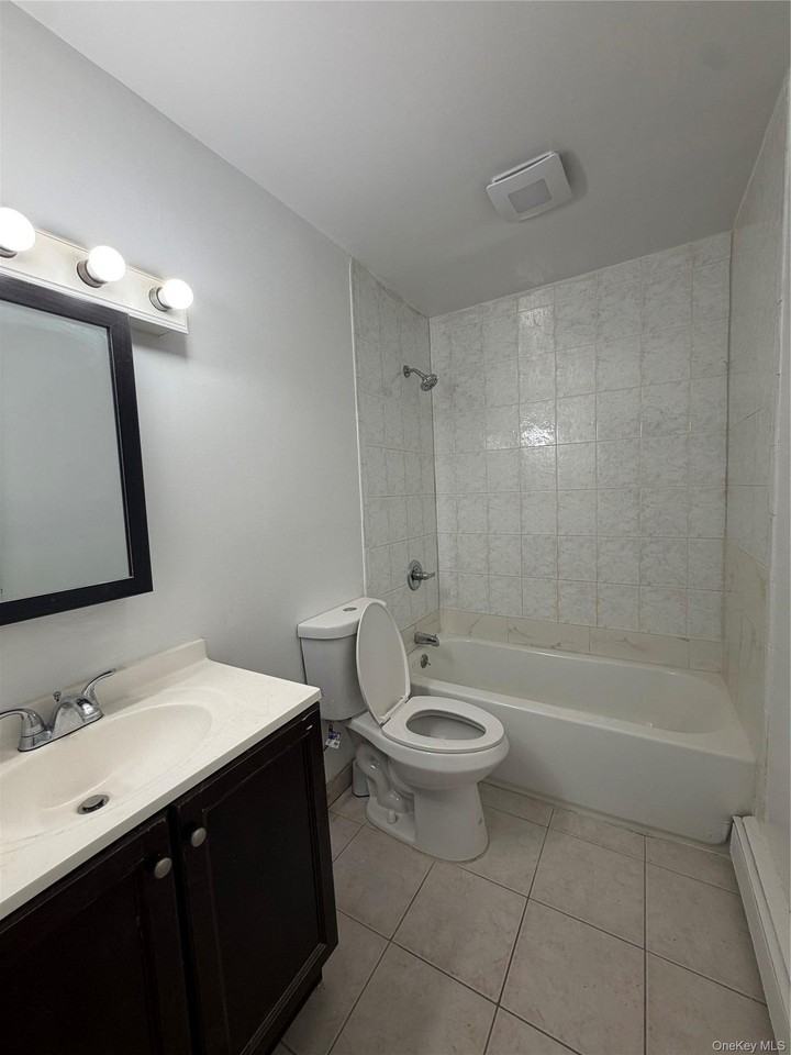 629 Wellwood Ave #B6 - Photo 4 of 6