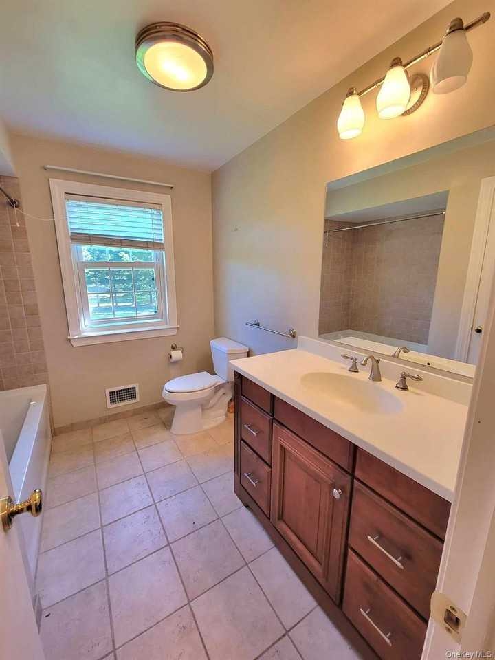 27 Weathervane Dr #21 - Photo 7 of 19