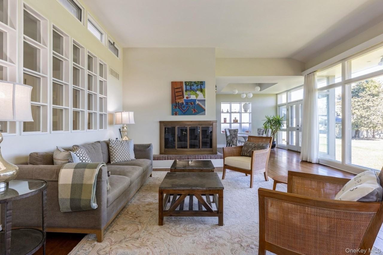 29 Alden Ln - Photo 3 of 19