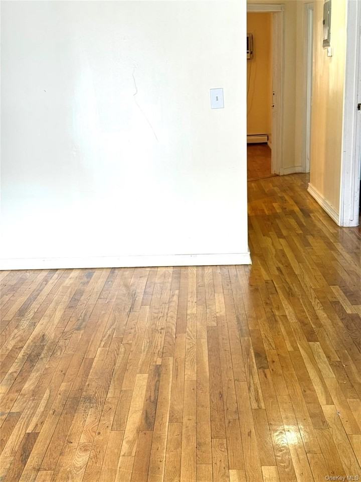 14304 105th Ave - Photo 4 of 9