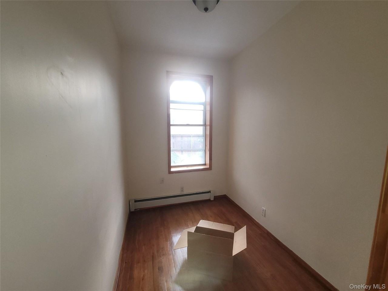 433 Jerome St #1 - Photo 4 of 6