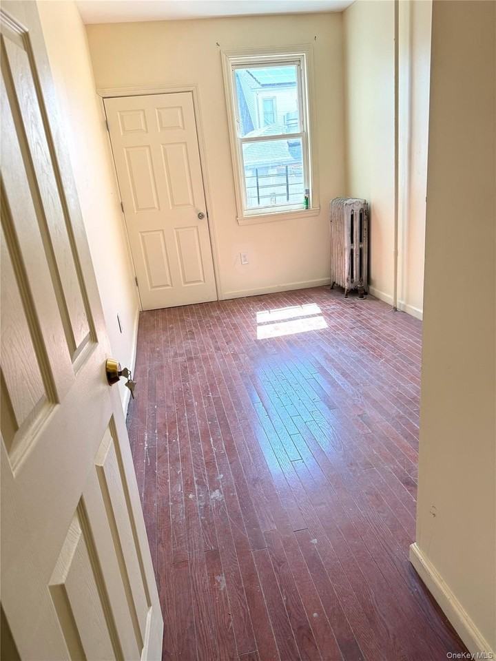 14554 107th Ave #1 - Photo 4 of 7