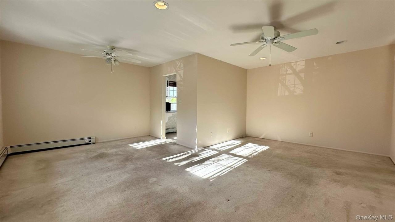 3 Anchorage Ln #8B - Photo 3 of 10