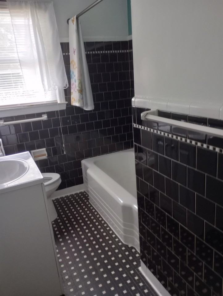 477 Granville Dr #1 - Photo 5 of 13