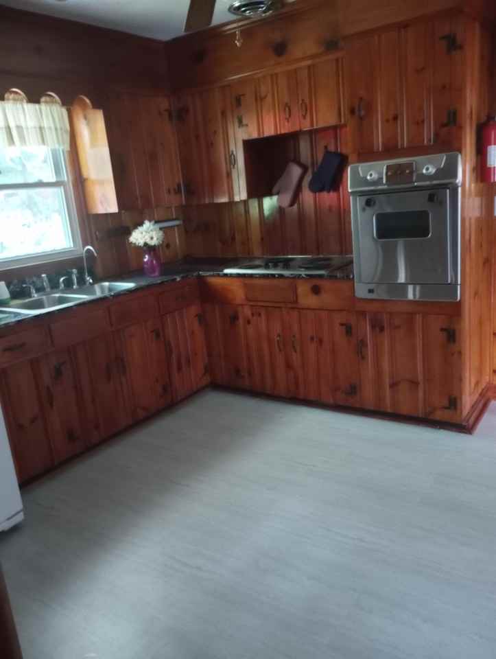 477 Granville Dr #1 - Photo 6 of 13