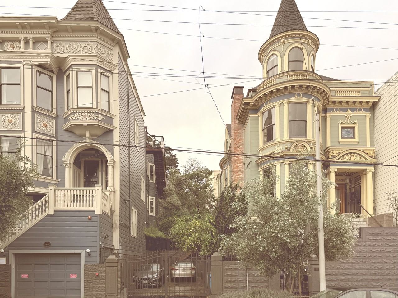 251 Laguna Street - Photo 2 of 18