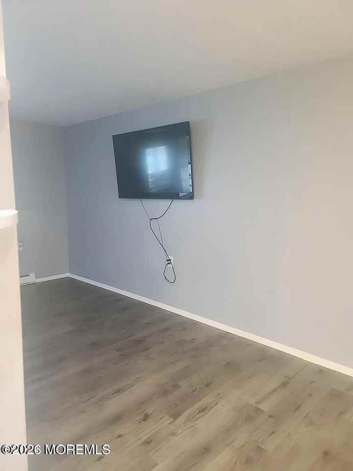 219 Buckingham Ct #E - Photo 4 of 15