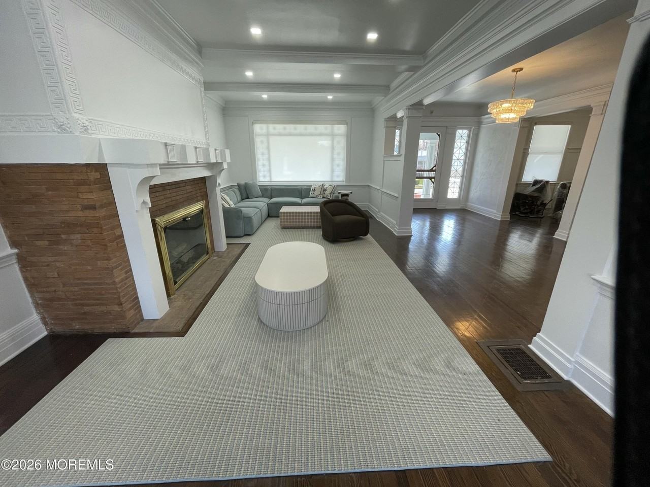 211 Cedar Ave - Photo 5 of 20