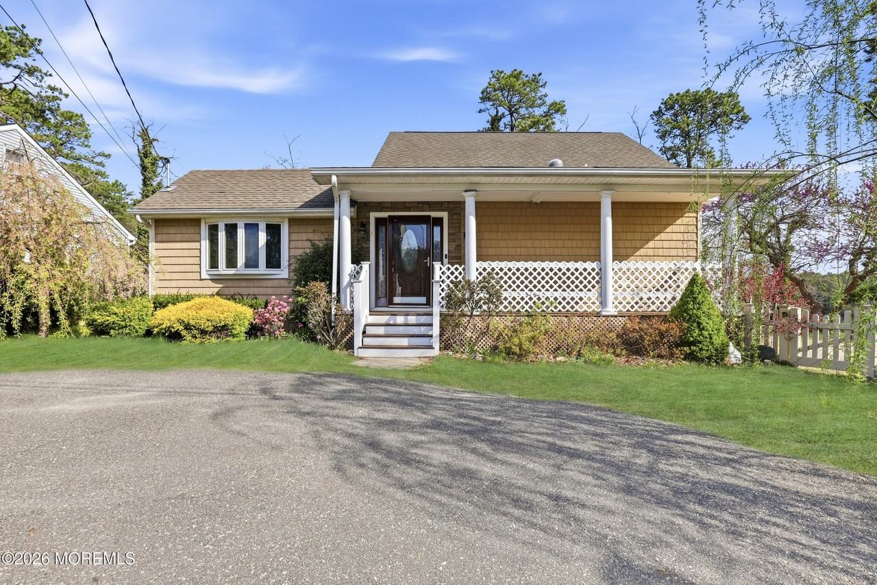 1425 Amsterdam Ave - Photo 2 of 29