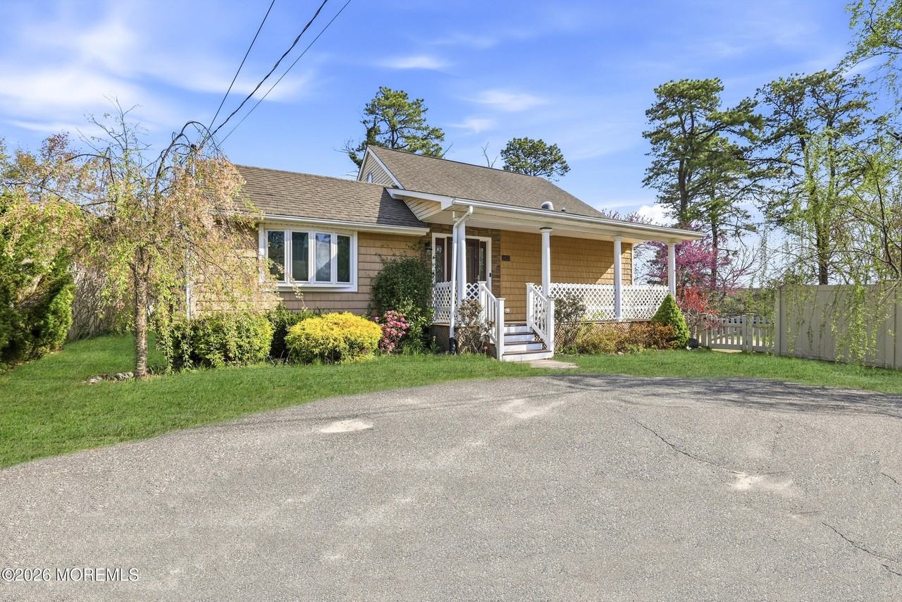 1425 Amsterdam Ave - Photo 3 of 29