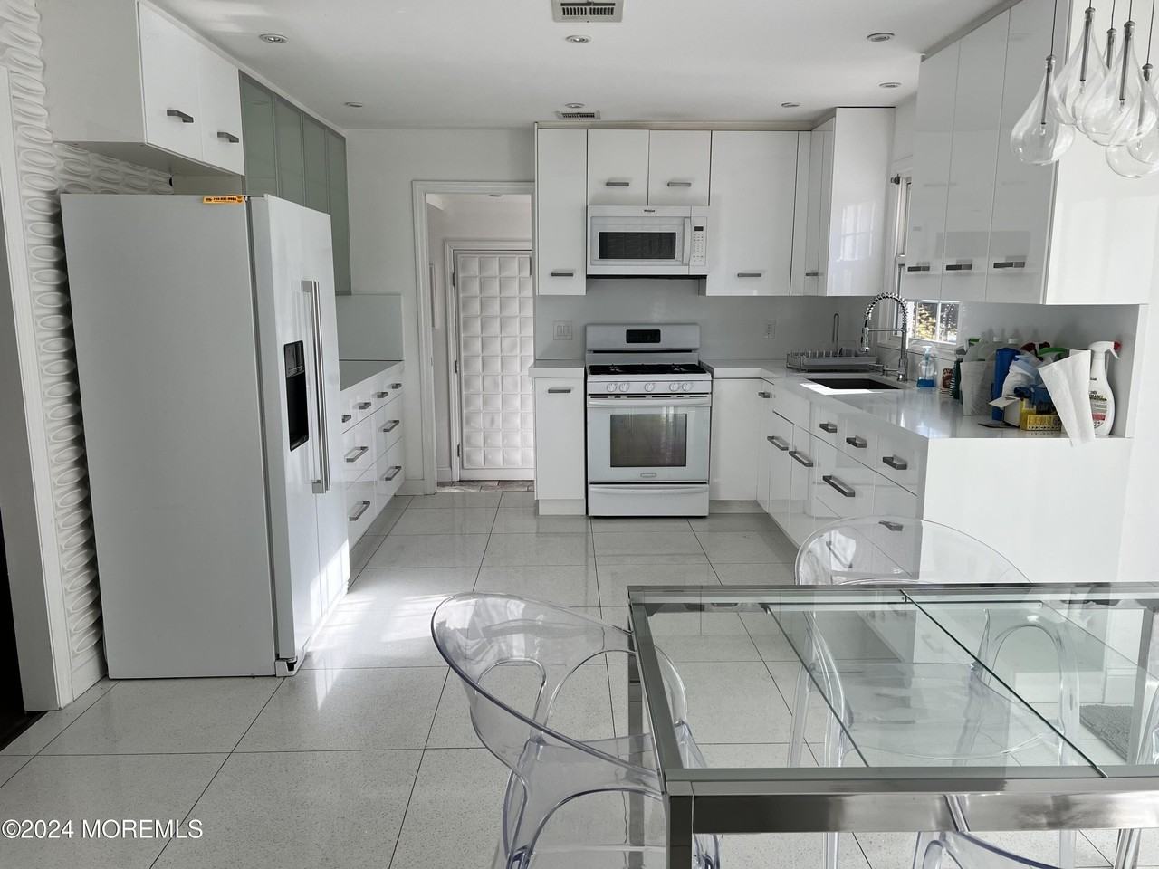 80 Cooper Ave - Photo 5 of 18